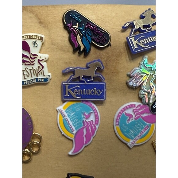 Vtg Kentucky Derby Festival Pegasus Pins Interchangeable Trio Pendants Lot 21 - Picture 9 of 9